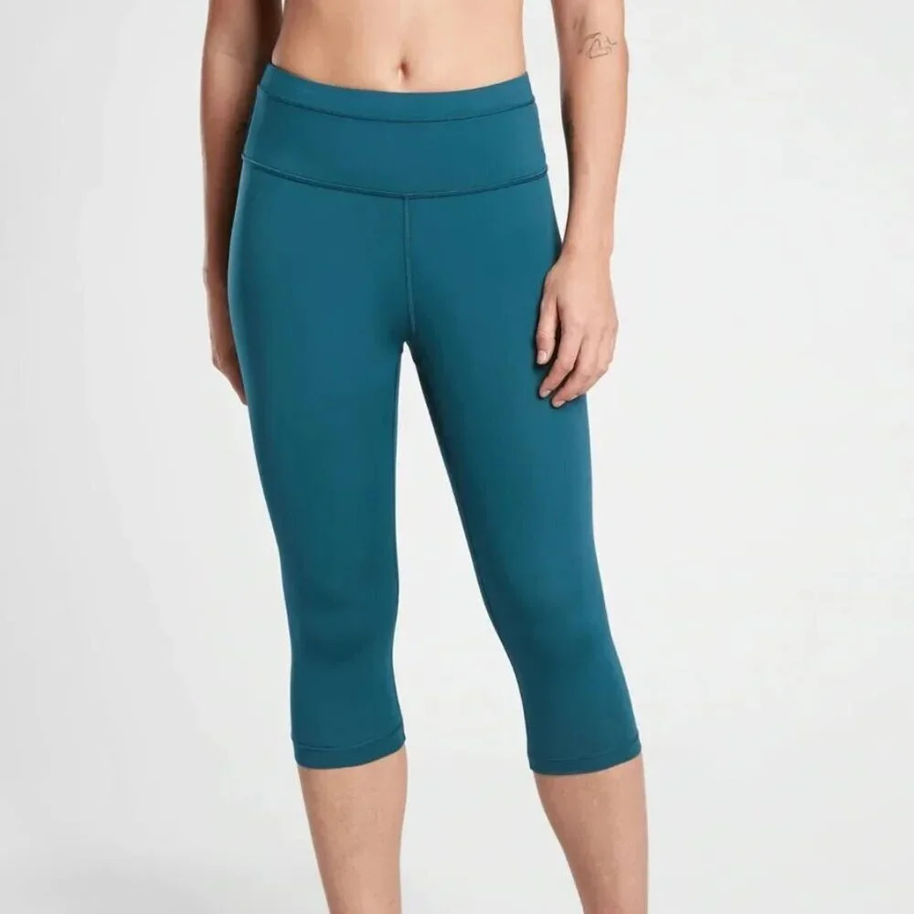 Athleta‎ Teal Blue Accelerate Crop Leggings